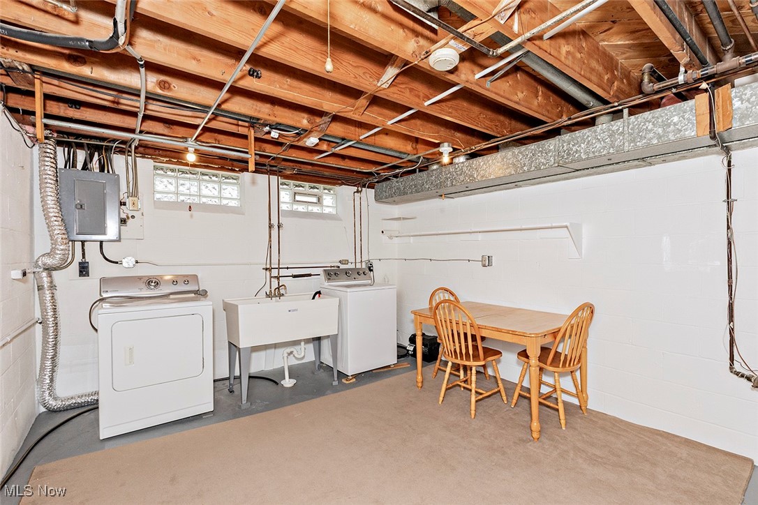 30413 Forestgrove Road Willowick, OH 44095 - Photo 28 of 35