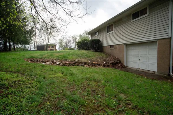 $250,000 | 194 Woodridge Drive, Beaver, PA 15009