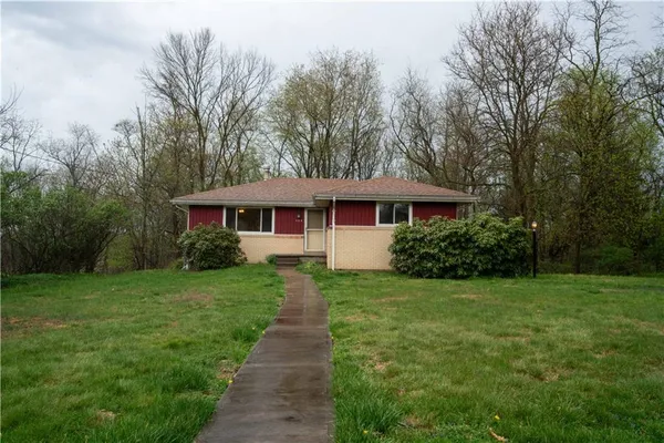 $250,000 | 194 Woodridge Drive, Beaver, PA 15009