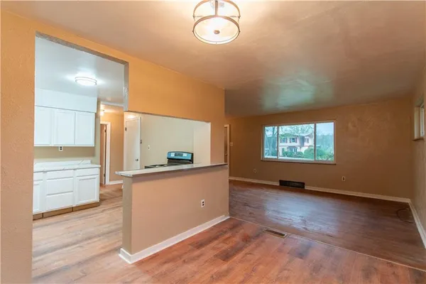 $250,000 | 194 Woodridge Drive, Beaver, PA 15009