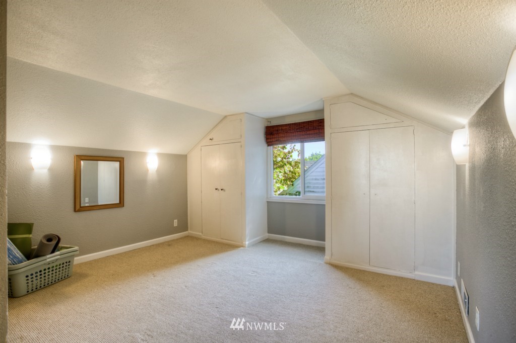 25215 Reith Road Kent, WA 98032 - Photo 11 of 16 Gallery Image 11