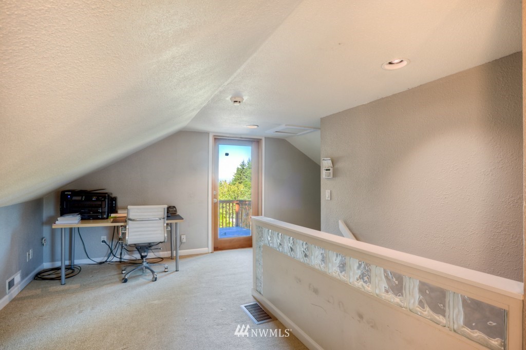 25215 Reith Road Kent, WA 98032 - Photo 12 of 16 Gallery Image 12