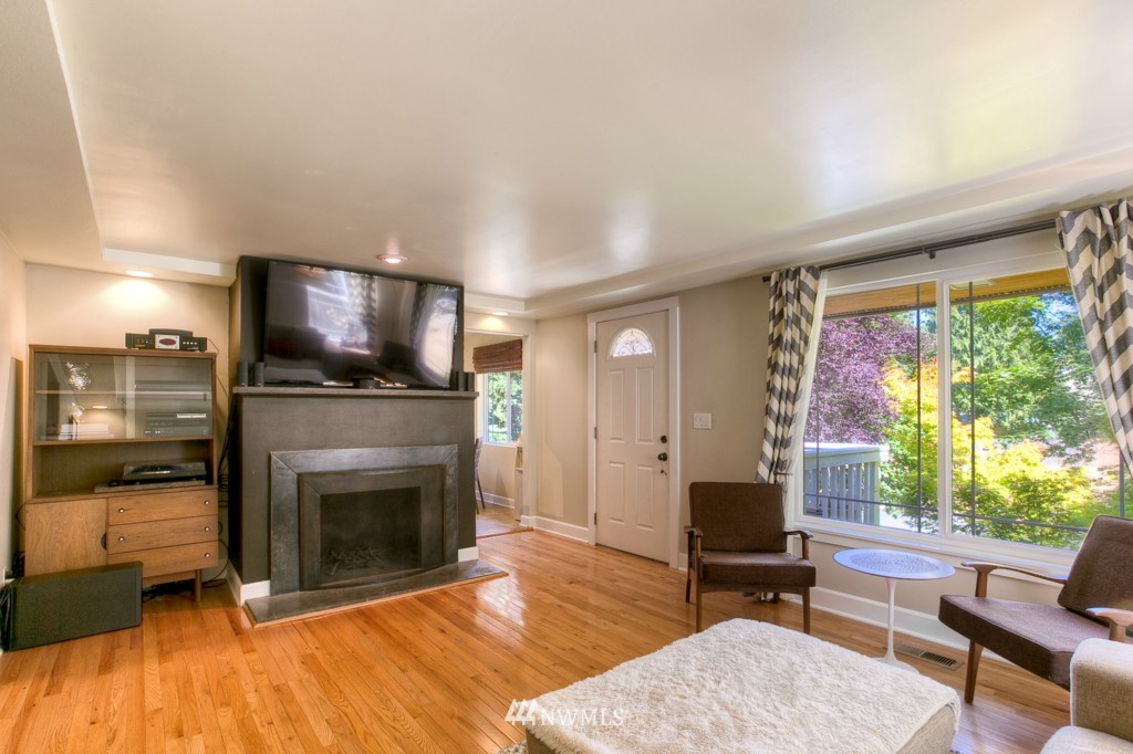 25215 Reith Road Kent, WA 98032 - Photo 4 of 16 Gallery Image 4