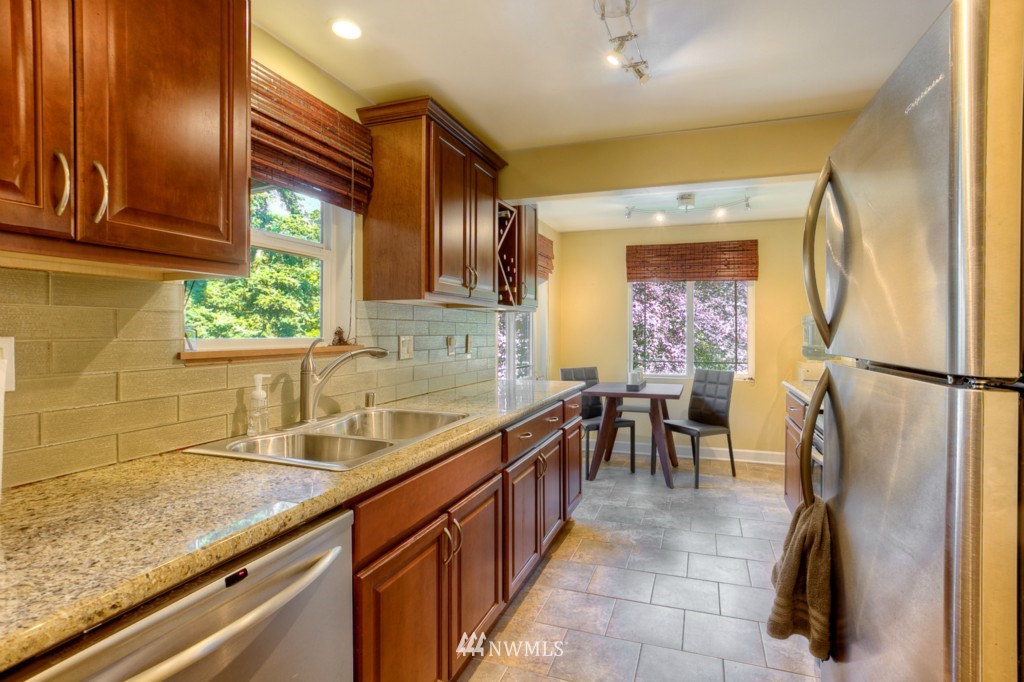 25215 Reith Road Kent, WA 98032 - Photo 5 of 16 Gallery Image 5