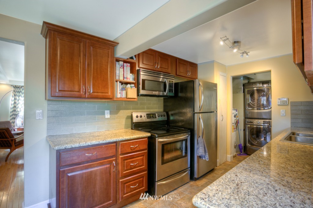 25215 Reith Road Kent, WA 98032 - Photo 7 of 16 Gallery Image 7