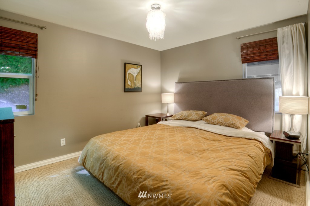 25215 Reith Road Kent, WA 98032 - Photo 8 of 16 Gallery Image 8