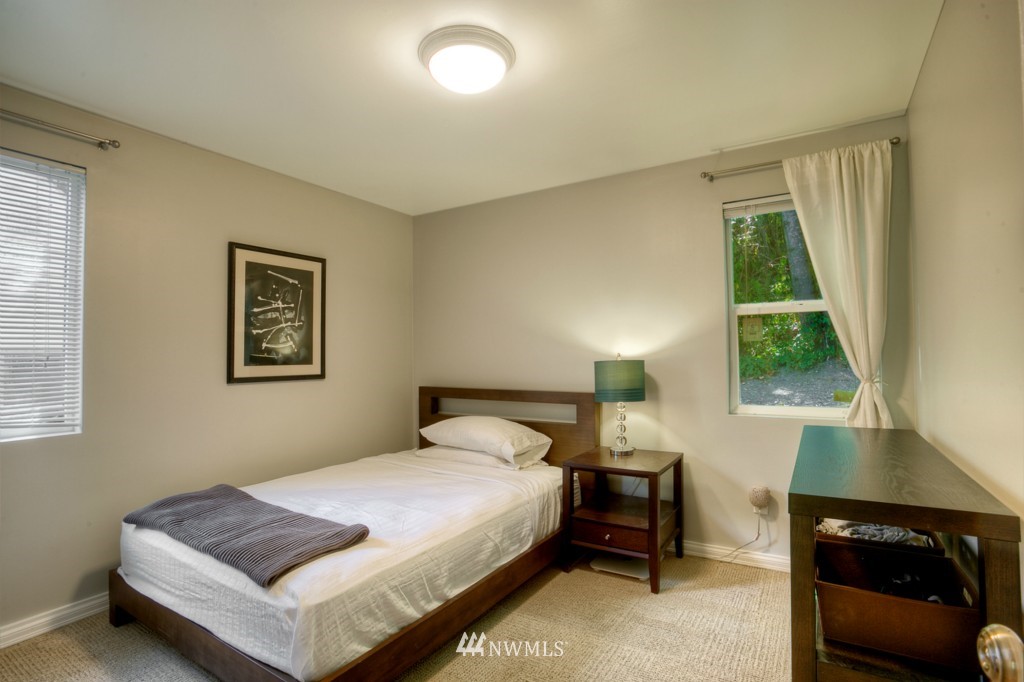 25215 Reith Road Kent, WA 98032 - Photo 9 of 16 Gallery Image 9