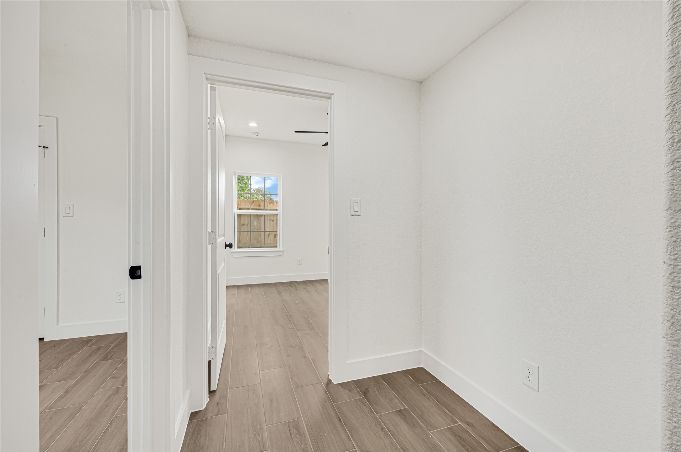 430 Rhode Island Street Houston, TX 77029 - Photo 23 of 29