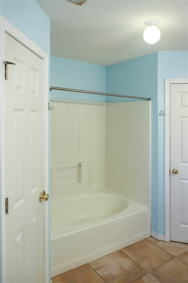2741 Augustus Road Navarre, FL 32566 - Photo 20 of 32