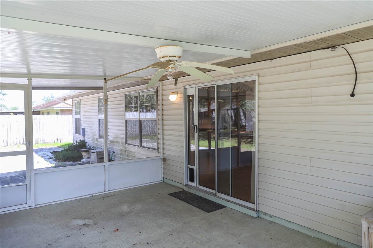 2741 Augustus Road Navarre, FL 32566 - Photo 29 of 32