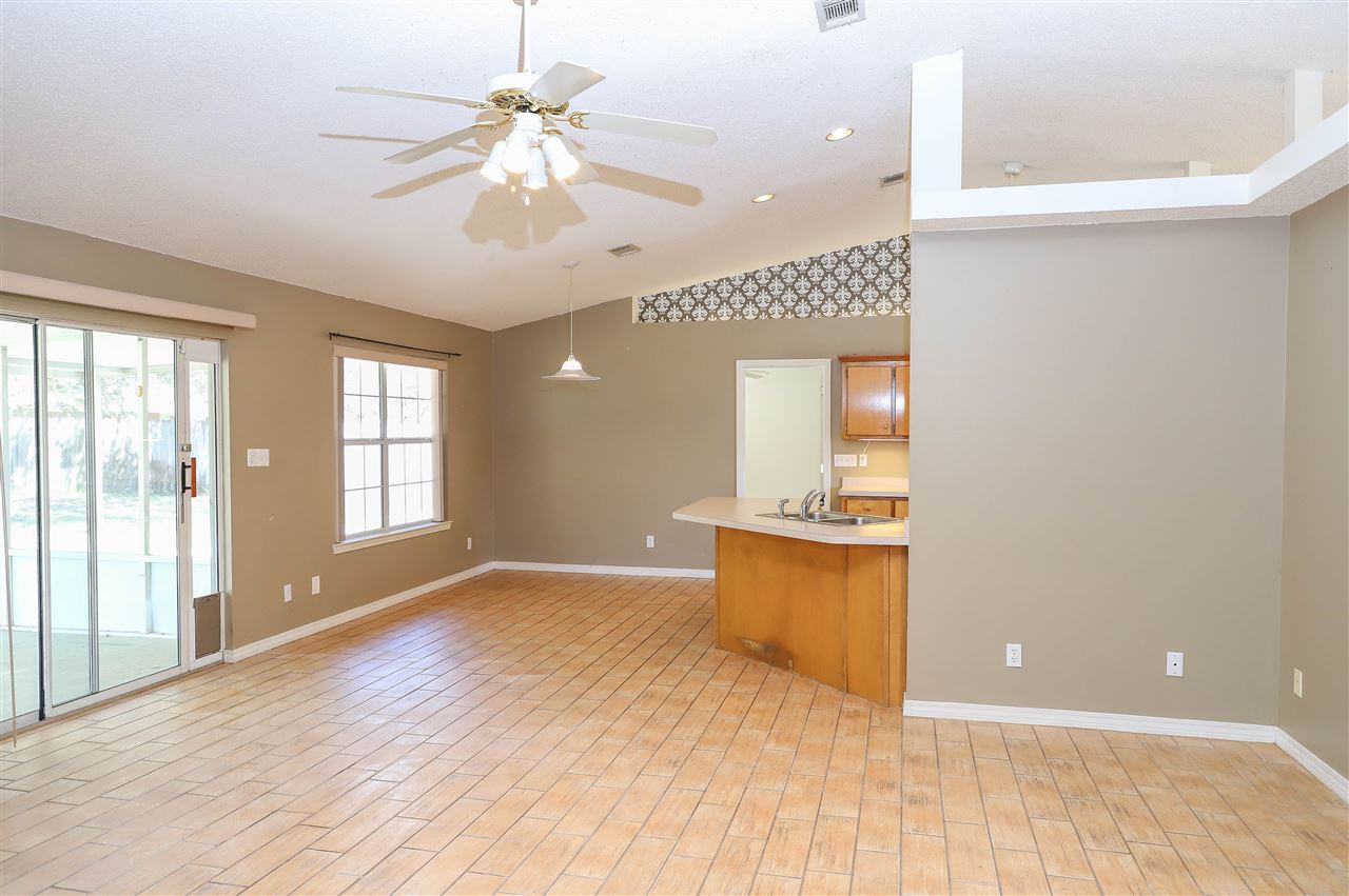 2741 Augustus Road Navarre, FL 32566 - Photo 6 of 32