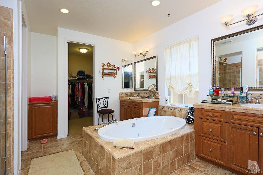 4042 Farralon Way Oxnard, CA 93035 - Photo 12 of 19 Additional Photo