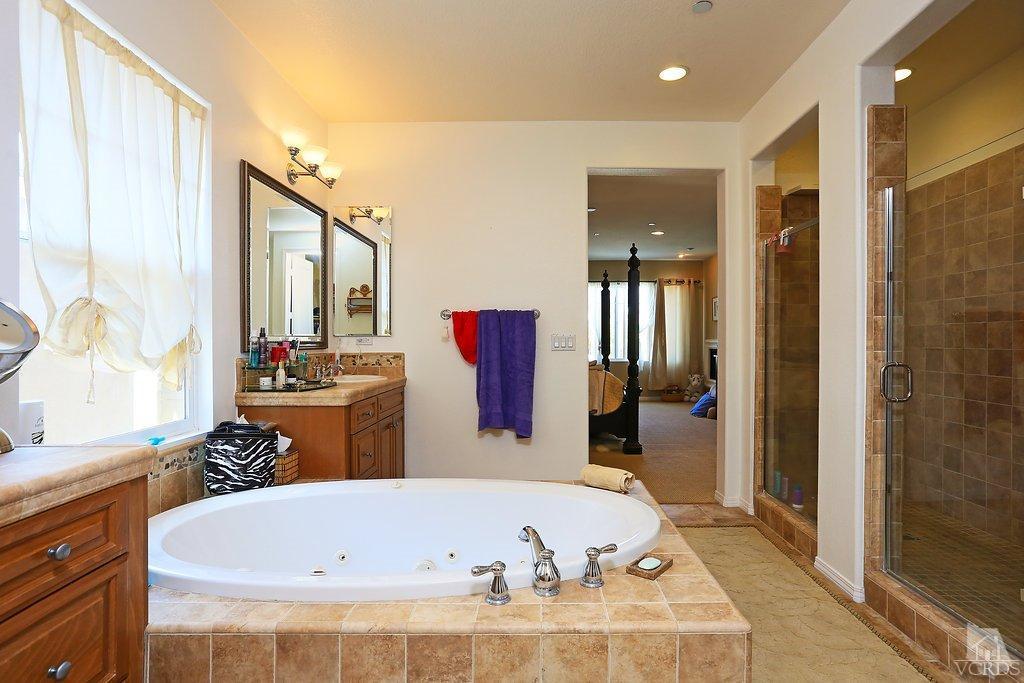 4042 Farralon Way Oxnard, CA 93035 - Photo 13 of 19 Additional Photo