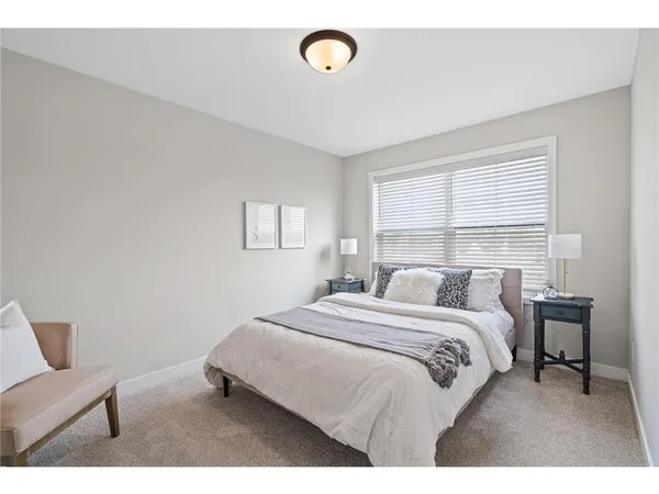 $4,275 | 10027 Newport Path, Woodbury, MN 55129