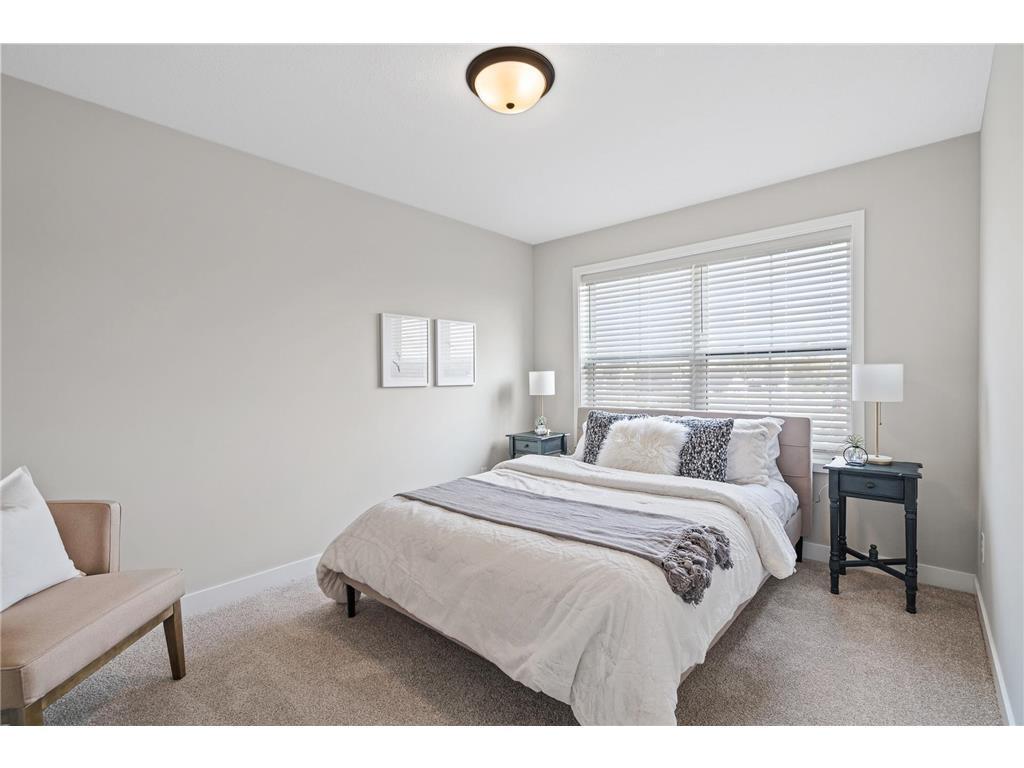 10027 Newport Path Woodbury, MN 55129 - Photo 15 of 28