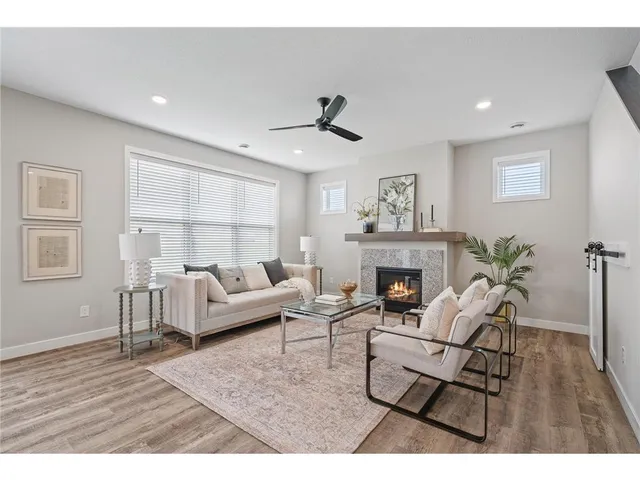 $4,275 | 10027 Newport Path, Woodbury, MN 55129