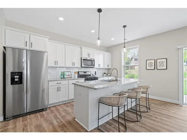 $4,275 | 10027 Newport Path, Woodbury, MN 55129