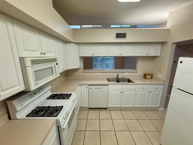 $295,450 | 4683 Winston Lane North, Unit 30, Sarasota, FL 34235
