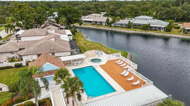 $295,450 | 4683 Winston Lane North, Unit 30, Sarasota, FL 34235