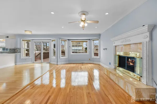 $1,100,000 | 8 Danny Court, North Brunswick, NJ 08902
