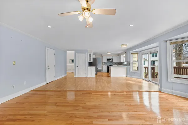 $1,100,000 | 8 Danny Court, North Brunswick, NJ 08902