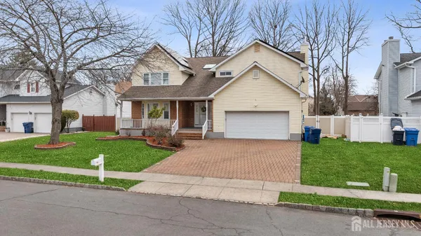 $1,100,000 | 8 Danny Court, North Brunswick, NJ 08902