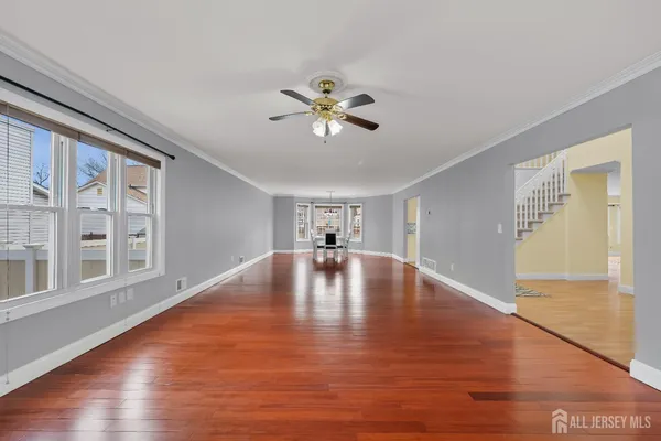 $1,100,000 | 8 Danny Court, North Brunswick, NJ 08902