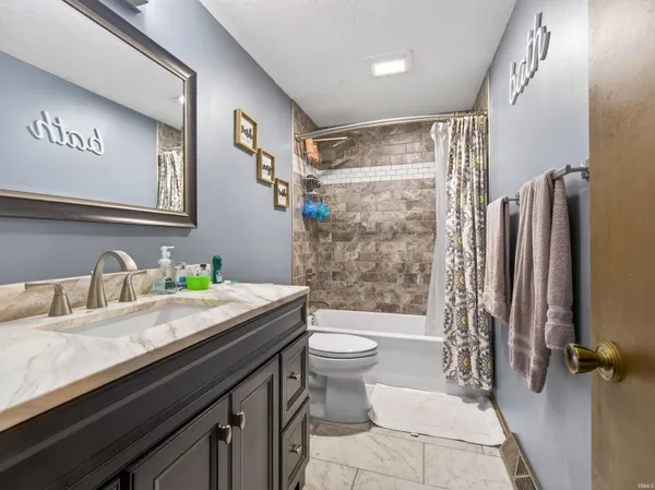 $329,900 | 4818 Collbran Drive, Fort Wayne, IN 46835