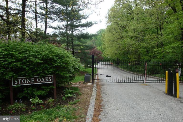 9 Stone Ridge Court Baltimore, MD 21239 - Photo 3 of 18 Community Entrance