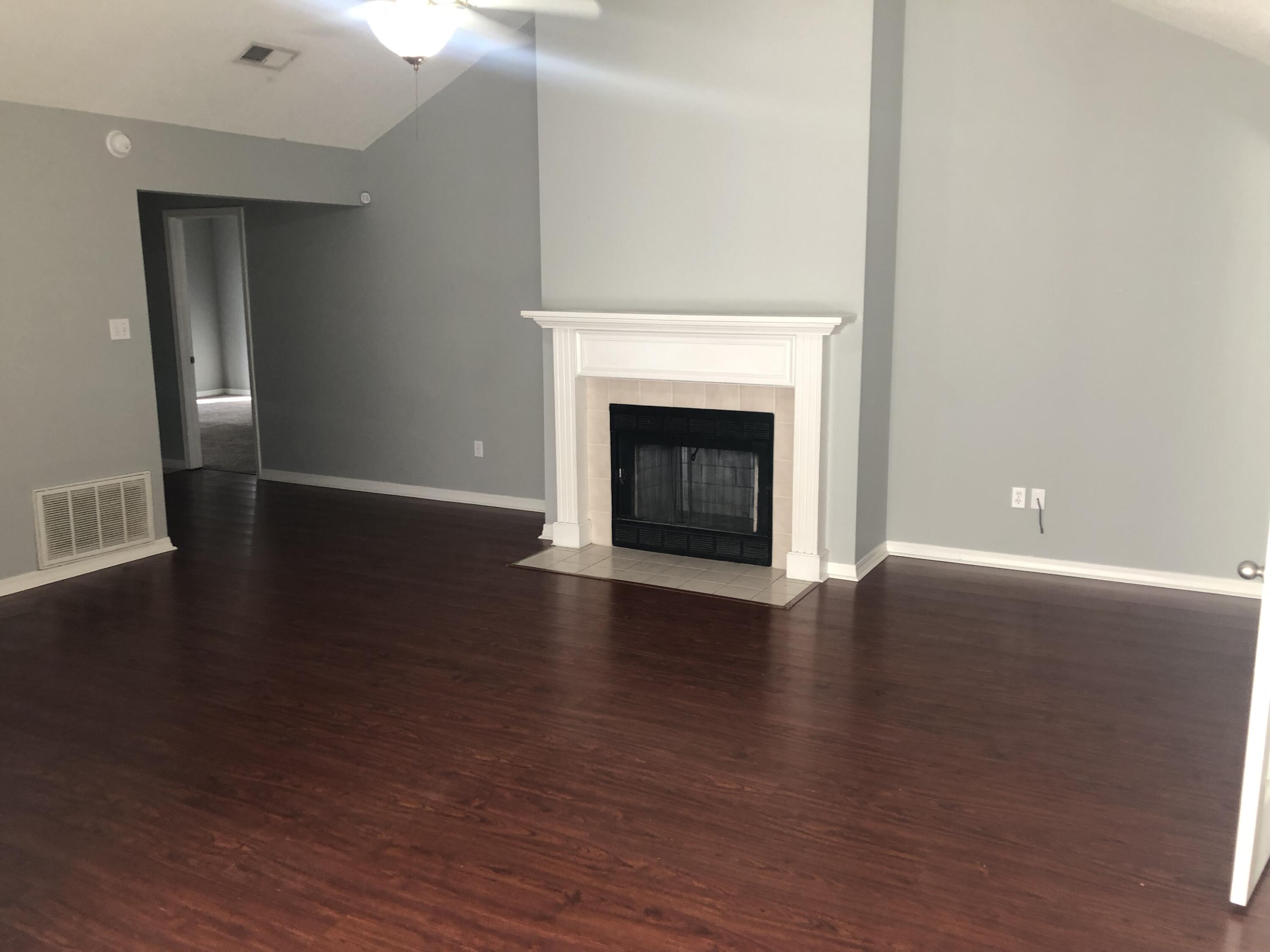 2066 Crane Ridge Biloxi, MS 39532 - Photo 2 of 18 IMG-6700