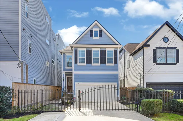 $687,000 | 1420 West 26th Street, Houston, TX 77008