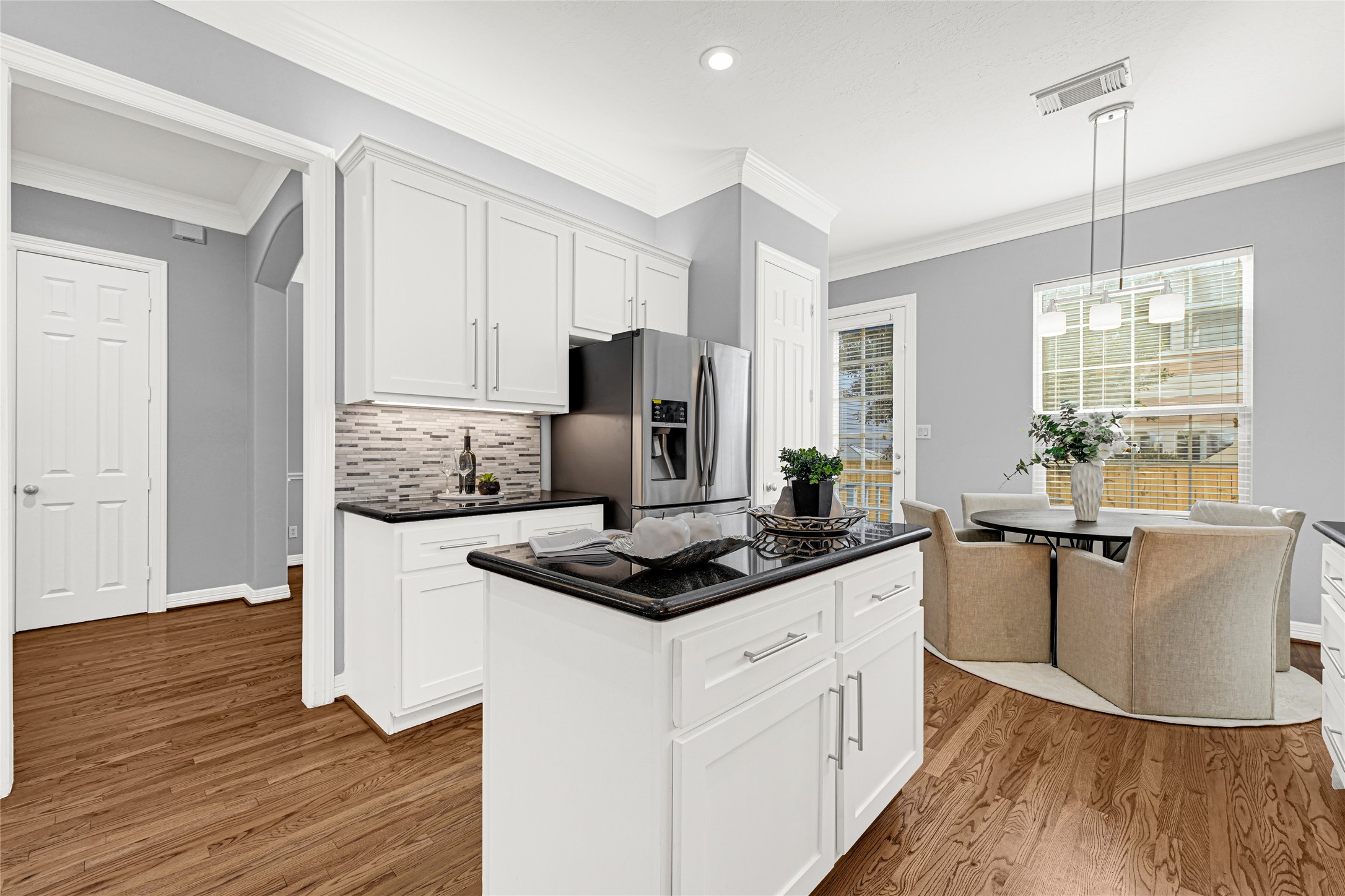 1420 West 26th Street Houston, TX 77008 - Photo 9 of 36