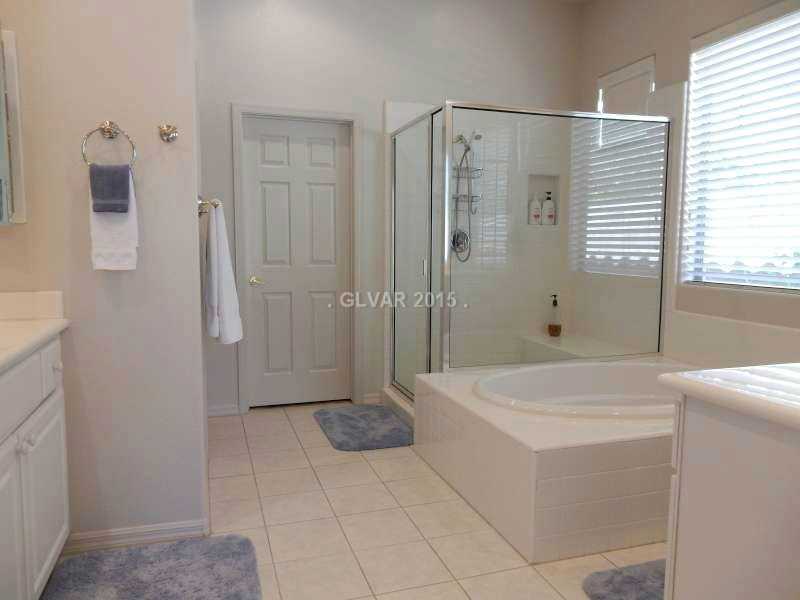 16 Kennesaw Road Henderson, NV 89052 - Photo 15 of 34 Master Bath/Spa.