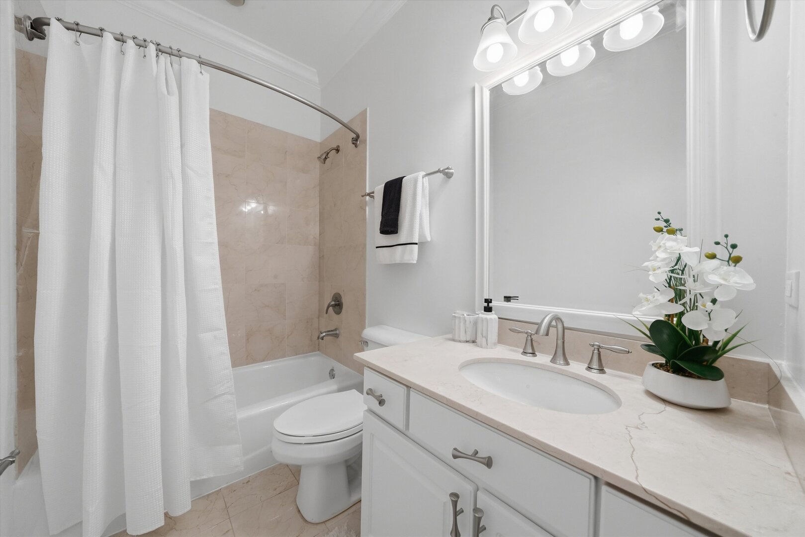 845 North May Street Chicago, IL 60642 - Photo 20 of 40