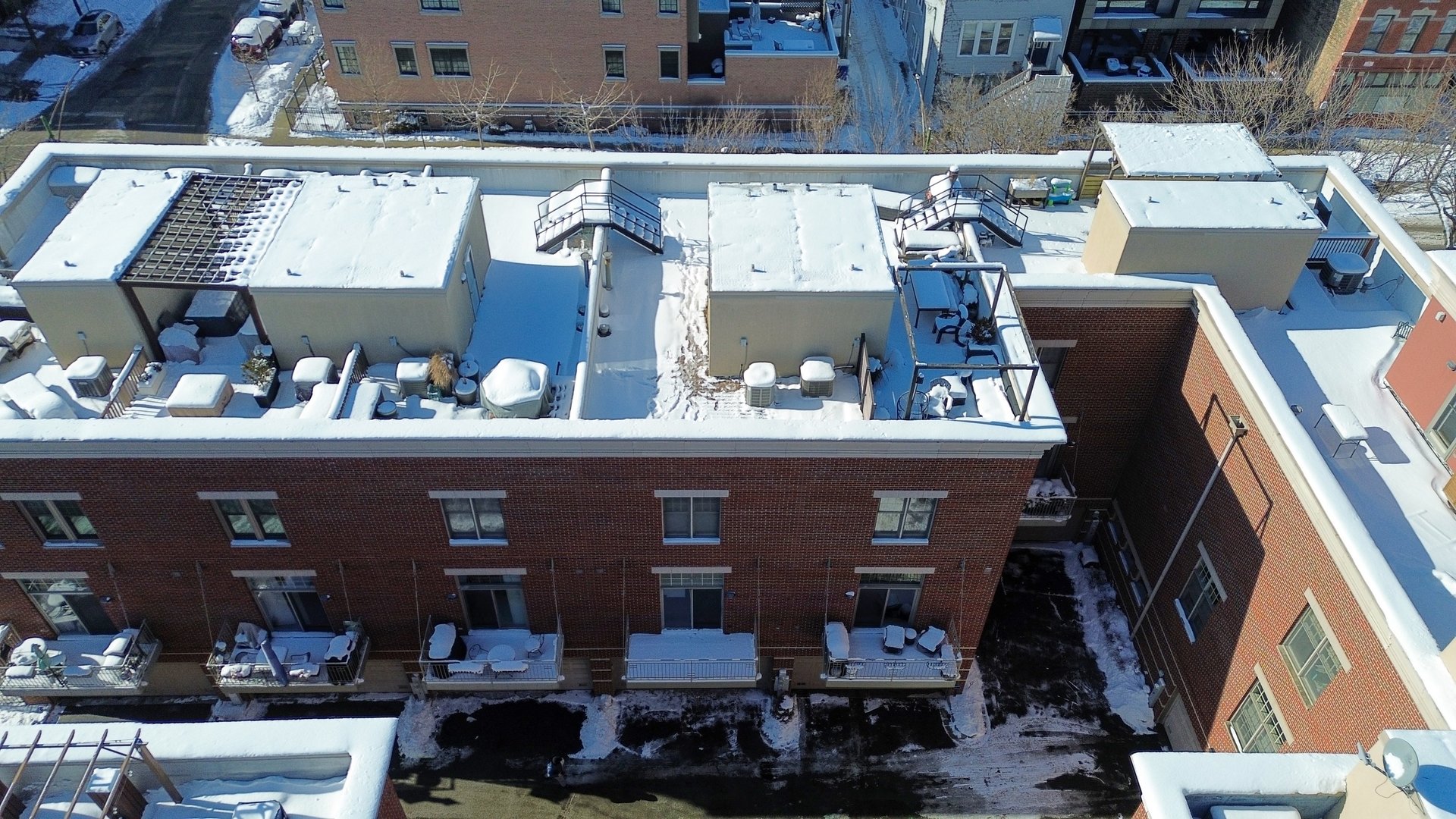 845 North May Street Chicago, IL 60642 - Photo 36 of 40