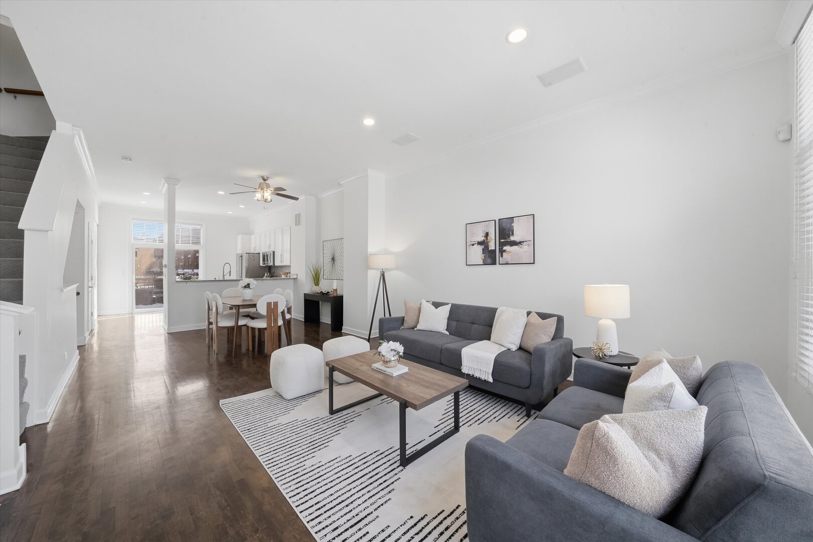 845 North May Street Chicago, IL 60642 - Photo 5 of 40