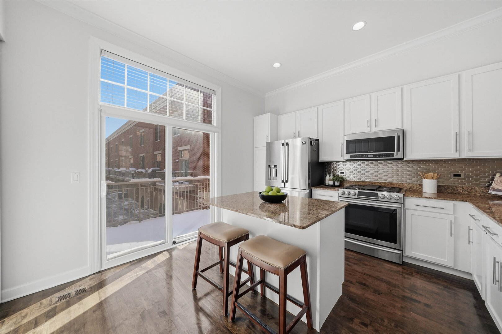 845 North May Street Chicago, IL 60642 - Photo 10 of 40