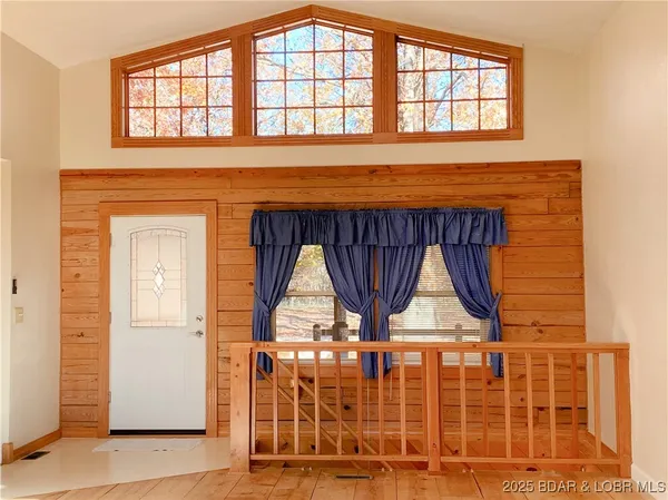 $625,000 | 209 Two N Two Lane, Camdenton, MO 65020