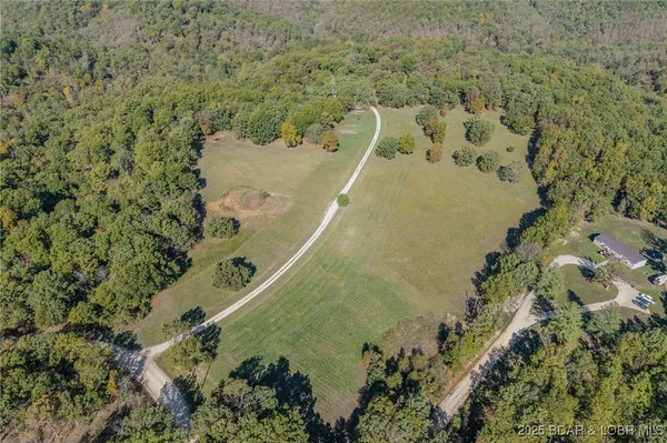 $625,000 | 209 Two N Two Lane, Camdenton, MO 65020