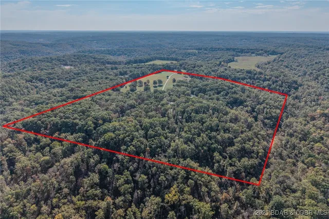 $625,000 | 209 Two N Two Lane, Camdenton, MO 65020