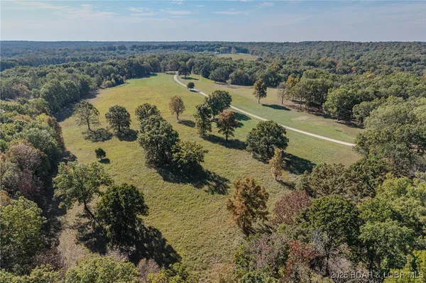 $625,000 | 209 Two N Two Lane, Camdenton, MO 65020