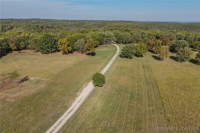 $625,000 | 209 Two N Two Lane, Camdenton, MO 65020