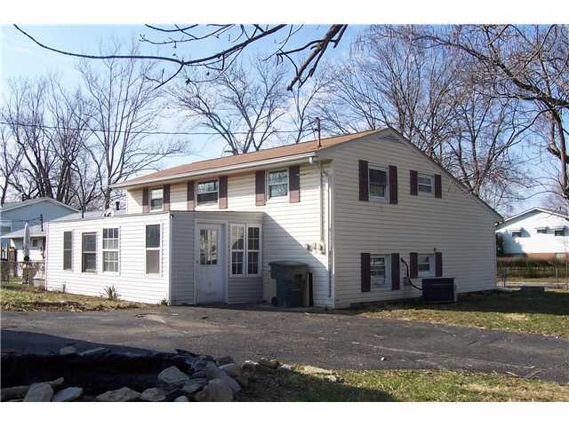 3945 Lynward Road Columbus, OH 43228 - Photo 2 of 6