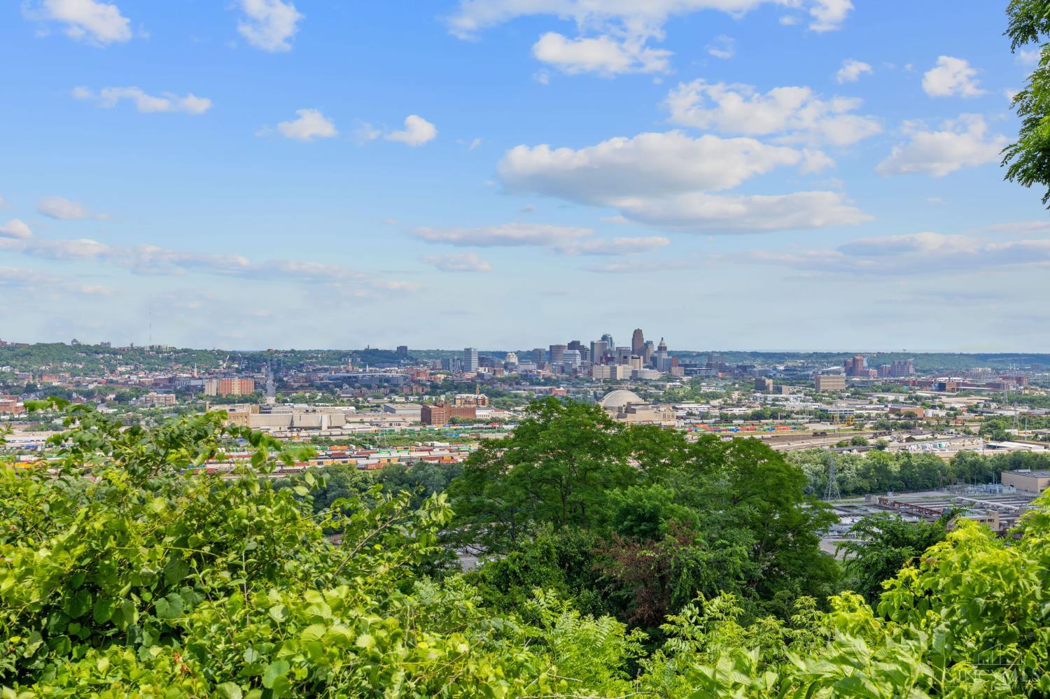 2680 Lehman Road, Unit C307 Cincinnati, OH 45204 - Photo 7 of 36