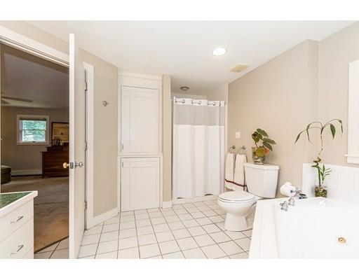 62 Martin Road Reading, MA 01867 - Photo 21 of 41 Gallery Image 21