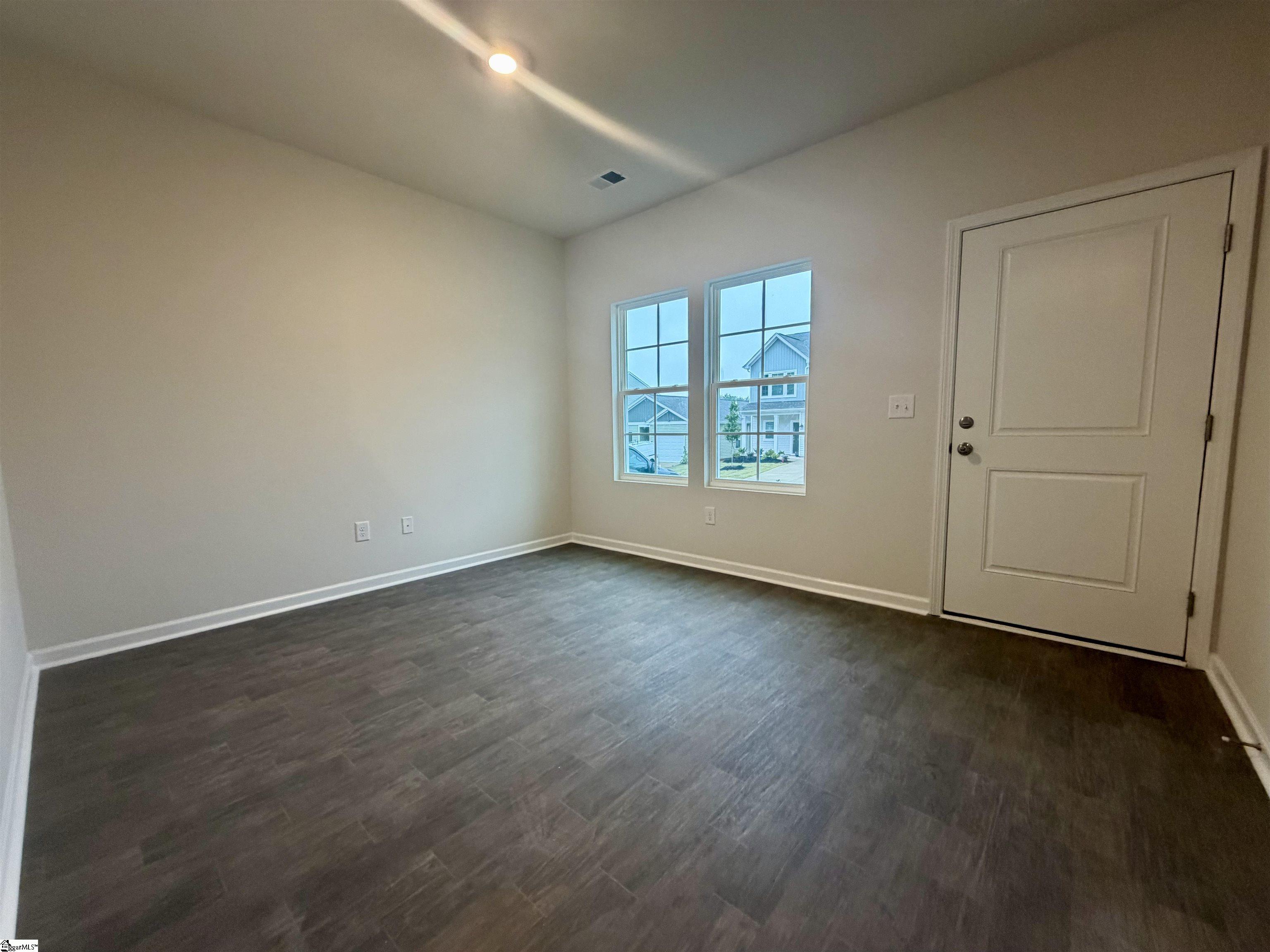 12115 Lansbury Drive Inman, SC 29349 - Photo 5 of 36