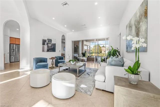 $1,795,000 | 379 Cypress Way West, Naples, FL 34110