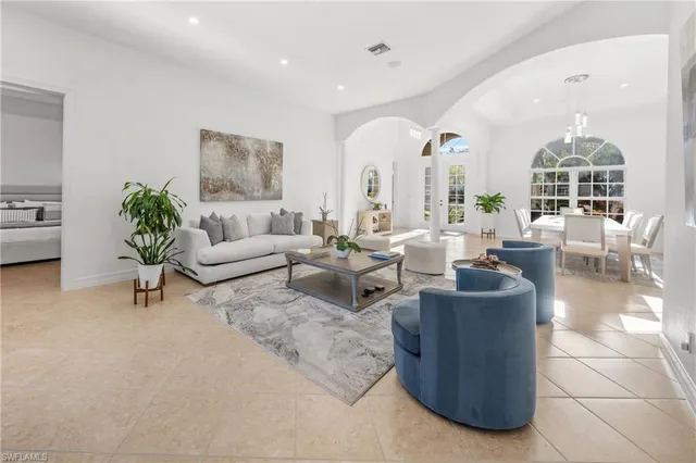 $1,795,000 | 379 Cypress Way West, Naples, FL 34110
