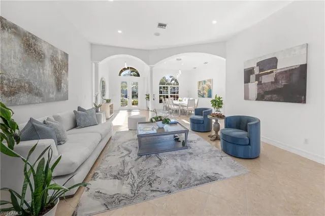 $1,795,000 | 379 Cypress Way West, Naples, FL 34110