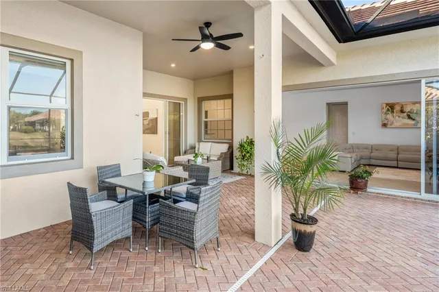 $1,795,000 | 379 Cypress Way West, Naples, FL 34110